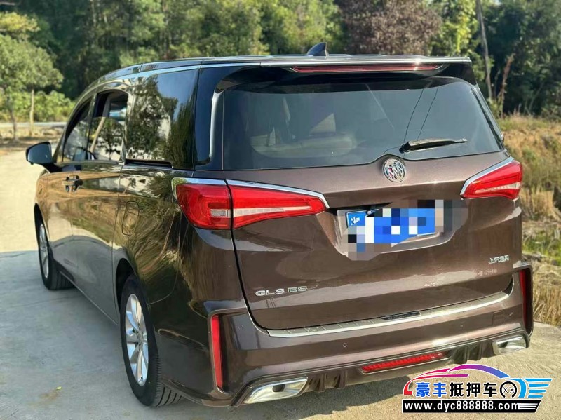 18年别克GL8轿车抵押车出售