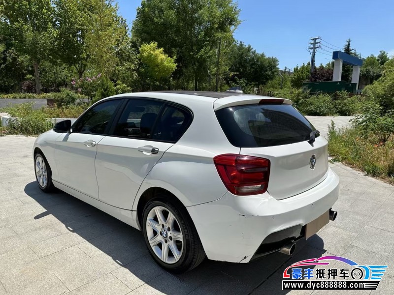 13年宝马1系轿车抵押车出售