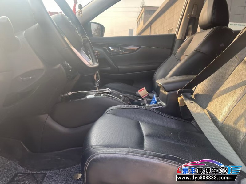 19年日产奇骏轿车抵押车出售