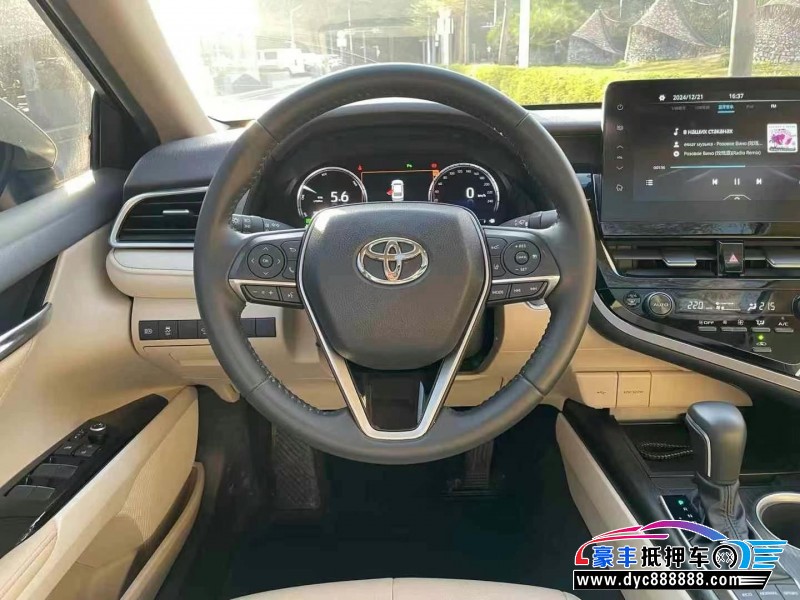 22年丰田凯美瑞轿车抵押车出售