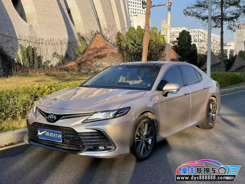 22年丰田凯美瑞轿车抵押车出售