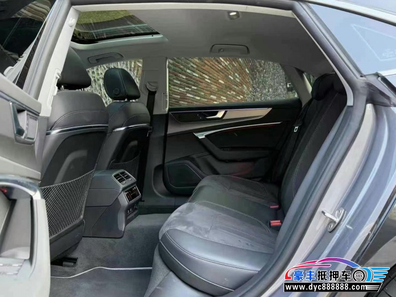 24年奥迪A7轿车抵押车出售