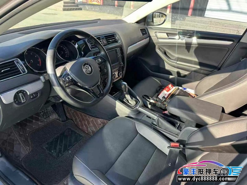 19年大众速腾轿车抵押车出售