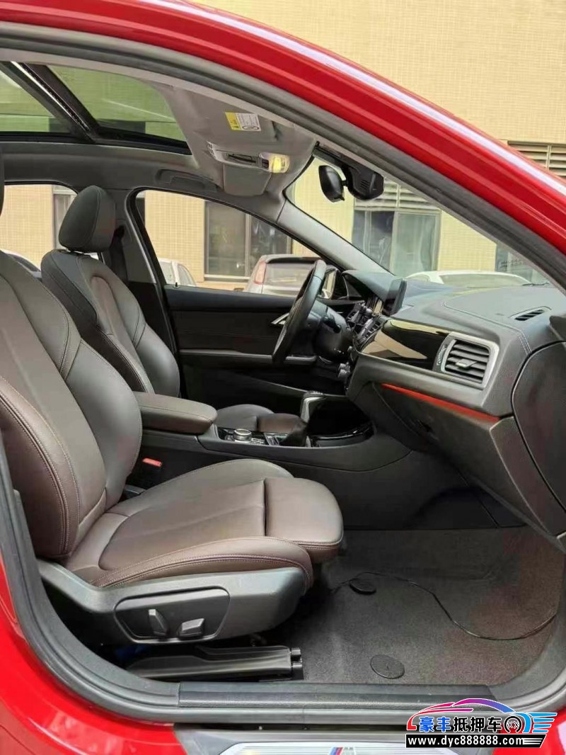 19年宝马1系轿车抵押车出售