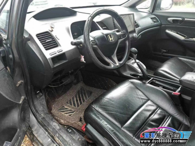 10年本田思域轿车抵押车出售