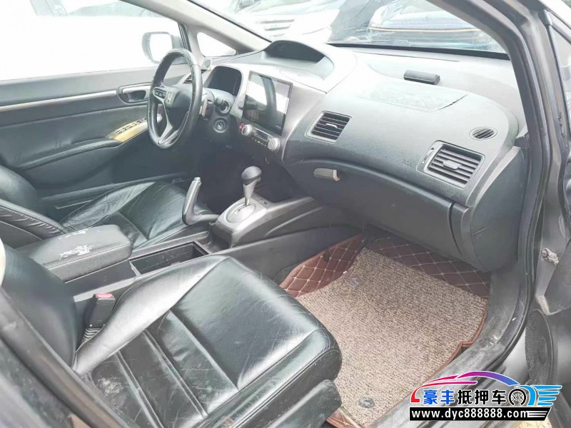 10年本田思域轿车抵押车出售