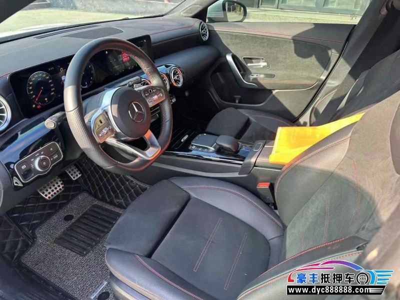 21年奔驰CLA轿车抵押车出售