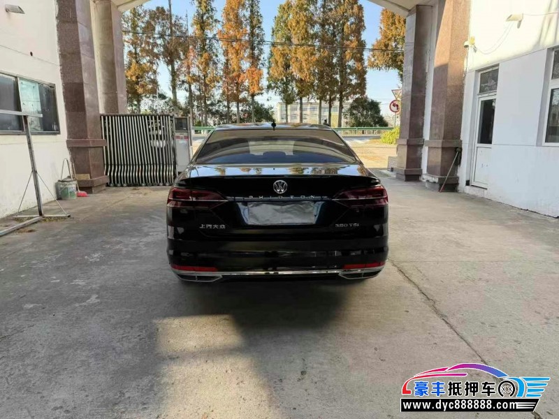 18年大众途昂轿车抵押车出售