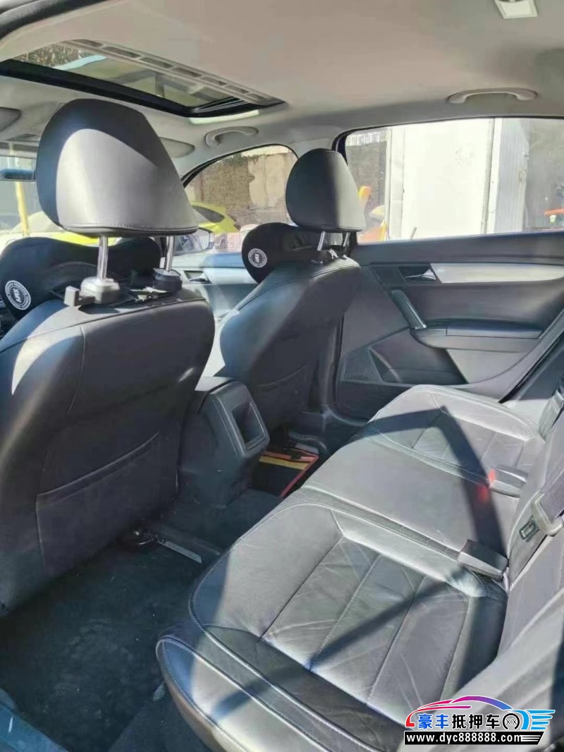 14年大众朗逸轿车抵押车出售