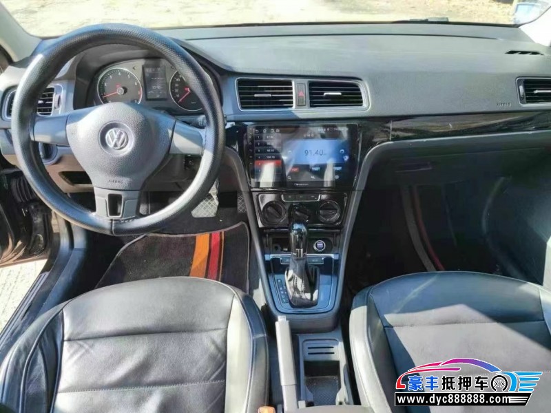 14年大众朗逸轿车抵押车出售