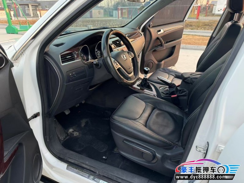 16年众泰T600轿车抵押车出售