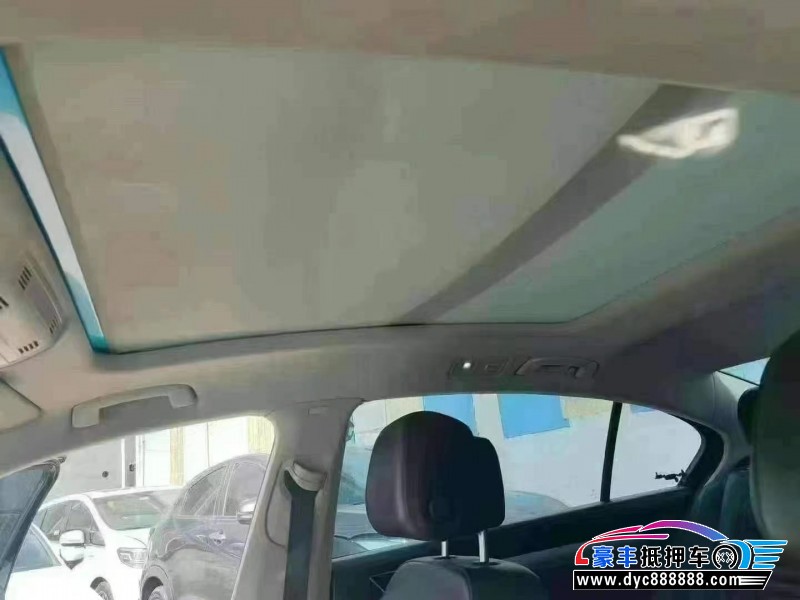 17年大众迈腾轿车抵押车出售