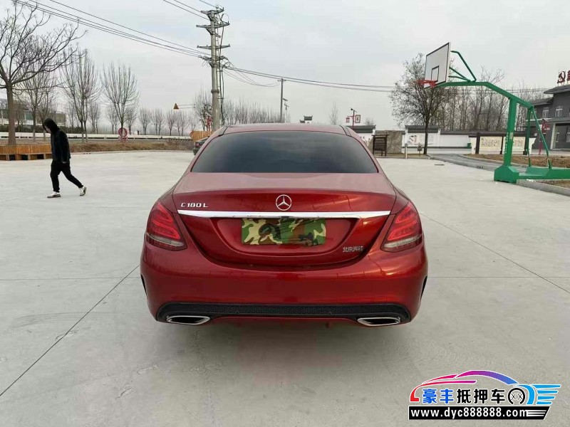 18年奔驰C轿车抵押车出售