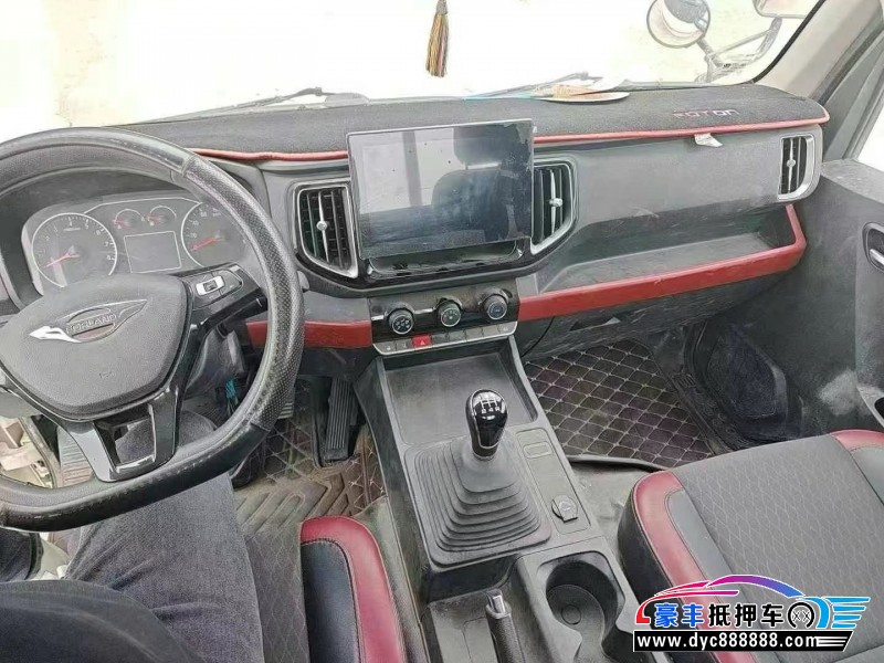 22年福田领航轿车抵押车出售