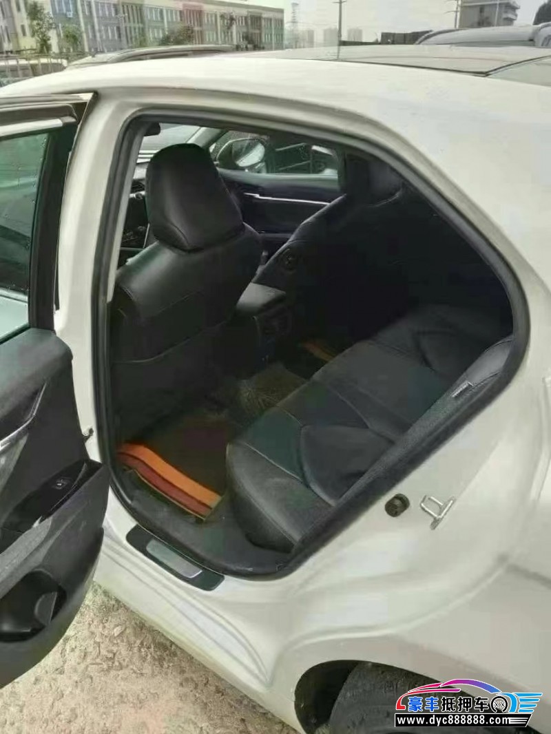 20年丰田凯美瑞轿车抵押车出售