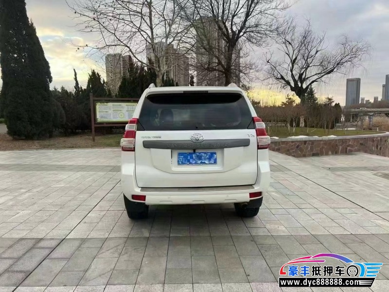 16年丰田普拉多（霸道）轿车抵押车出售