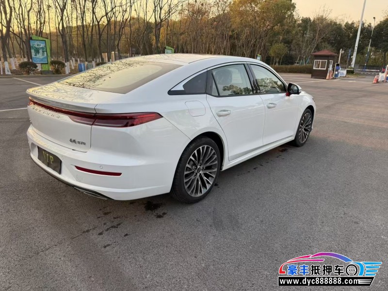 24年奔腾B70轿车抵押车出售