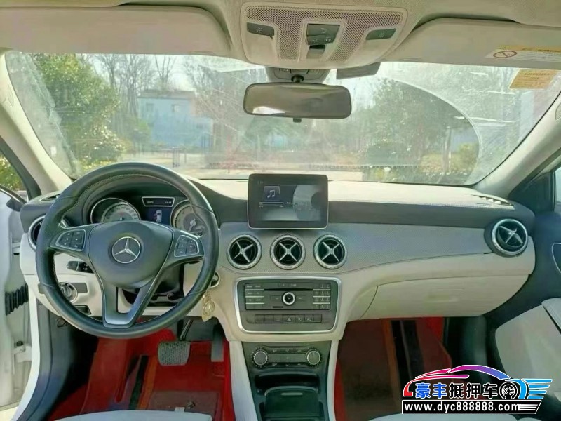 12年奔驰C轿车抵押车出售