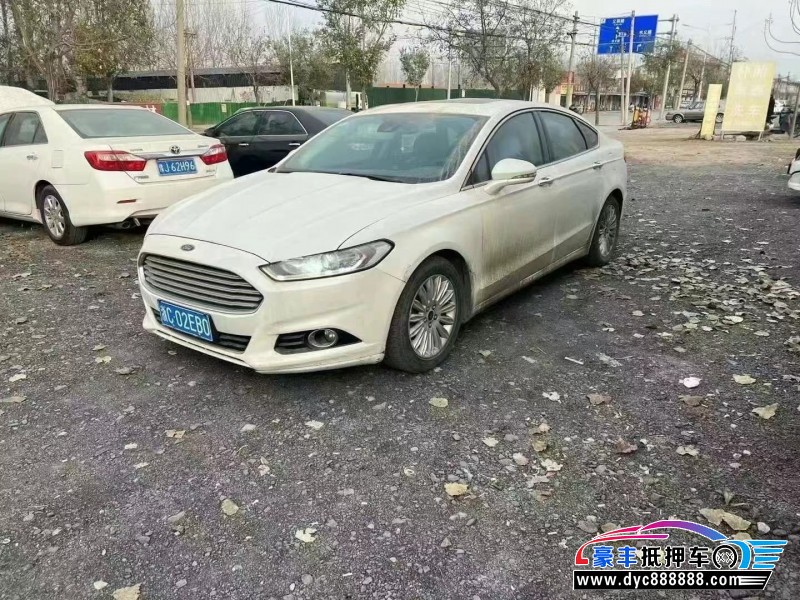 15年福特蒙迪欧轿车抵押车出售