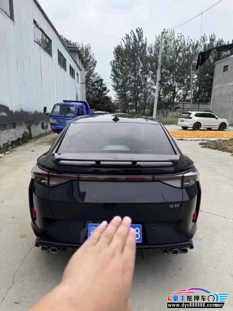 21年东风风神奕炫轿车抵押车出售