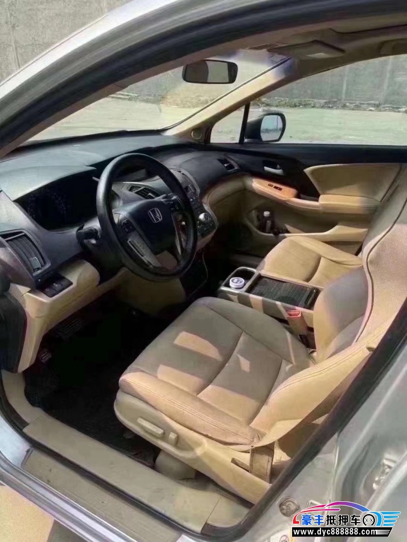 11年本田奥德赛轿车抵押车出售