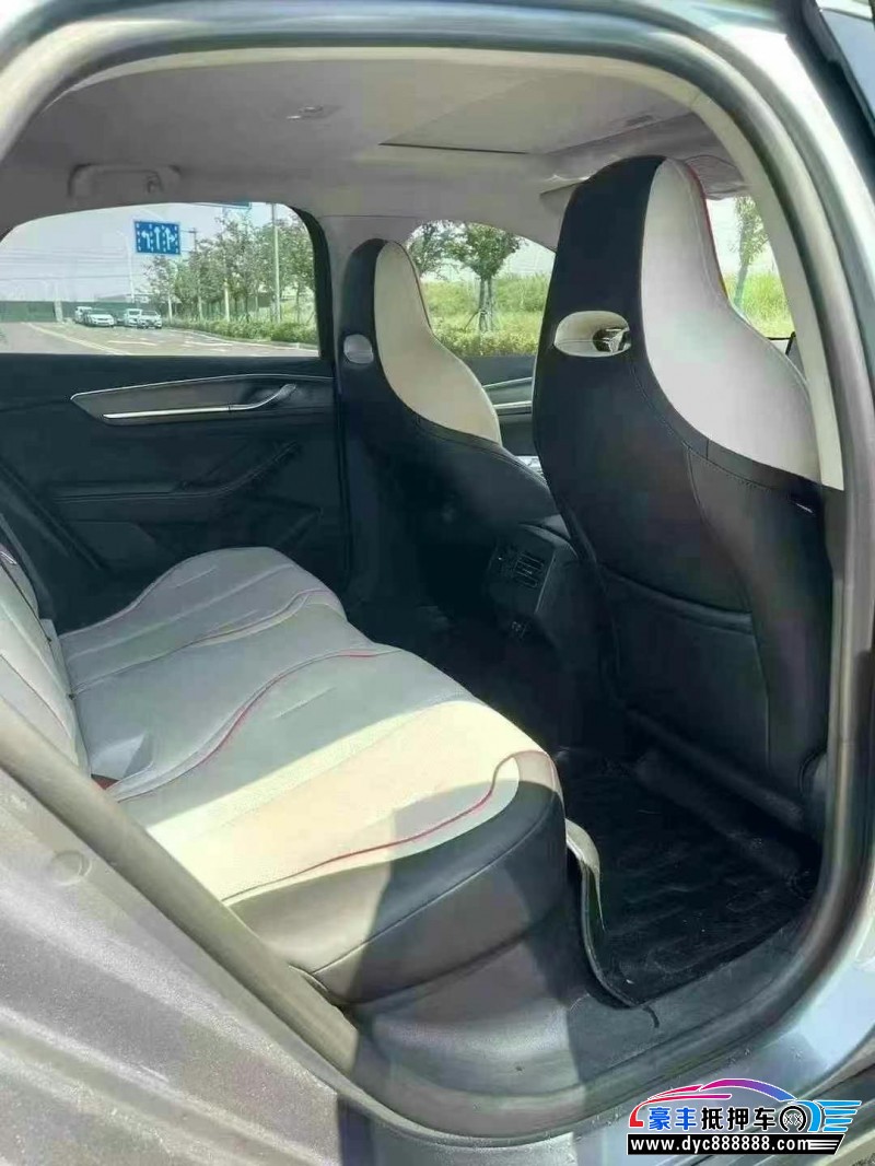 22年比亚迪驱逐舰轿车抵押车出售