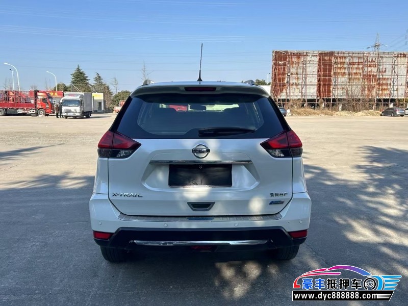 18年日产奇骏轿车抵押车出售