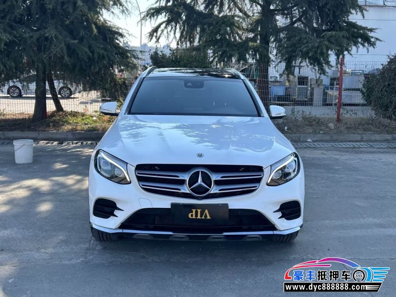 18年奔驰GLC轿车抵押车出售
