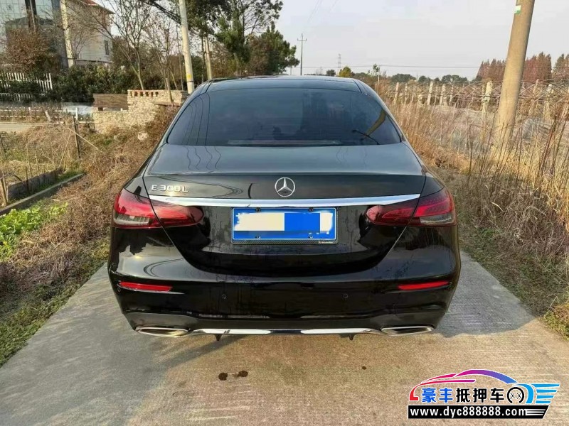 22年奔驰E轿车抵押车出售