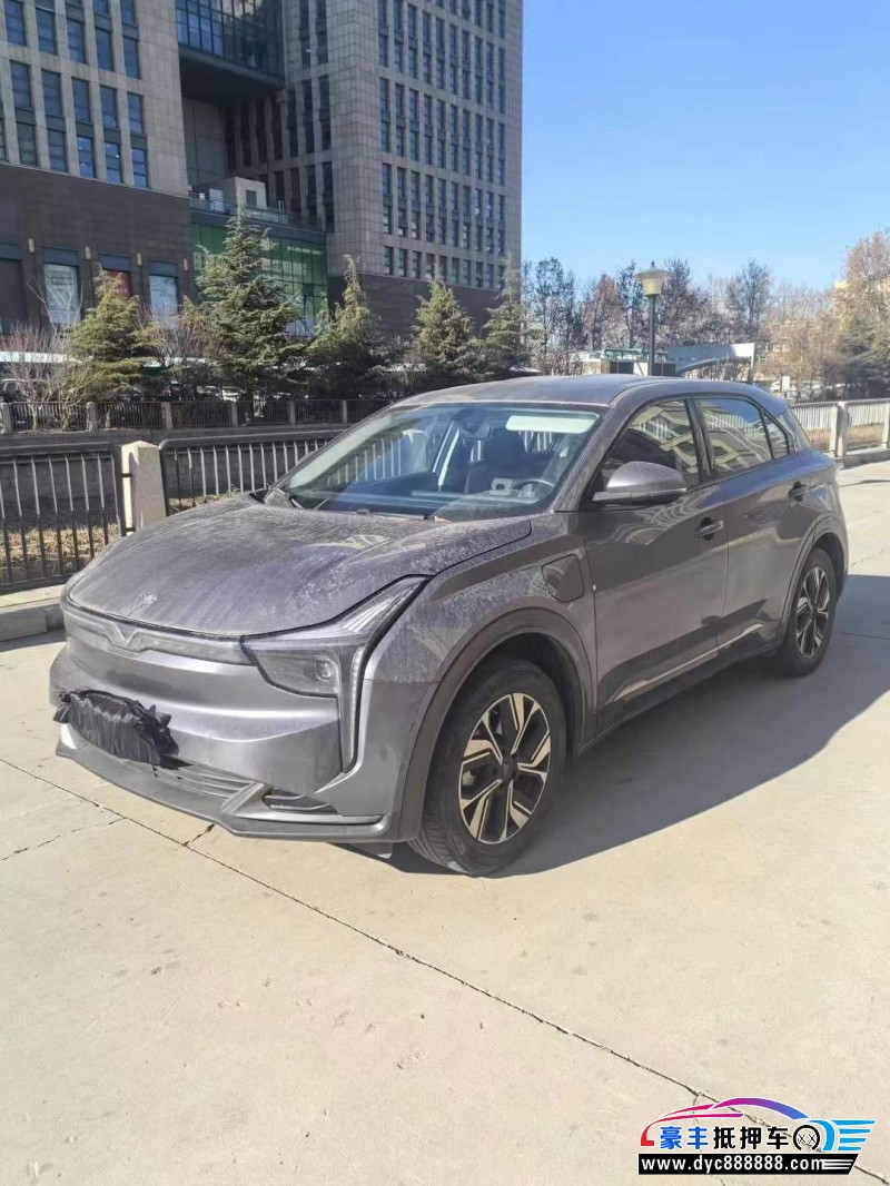 24年哪吒U轿车抵押车出售