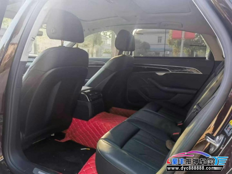 19年奥迪A8L轿车抵押车出售