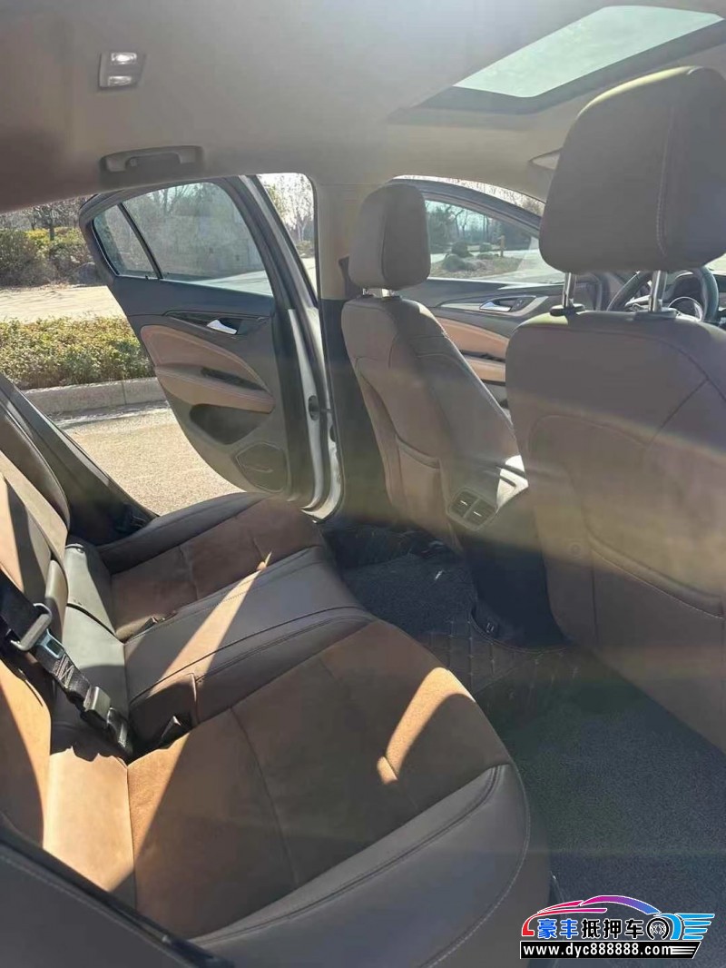 20年别克君威轿车抵押车出售