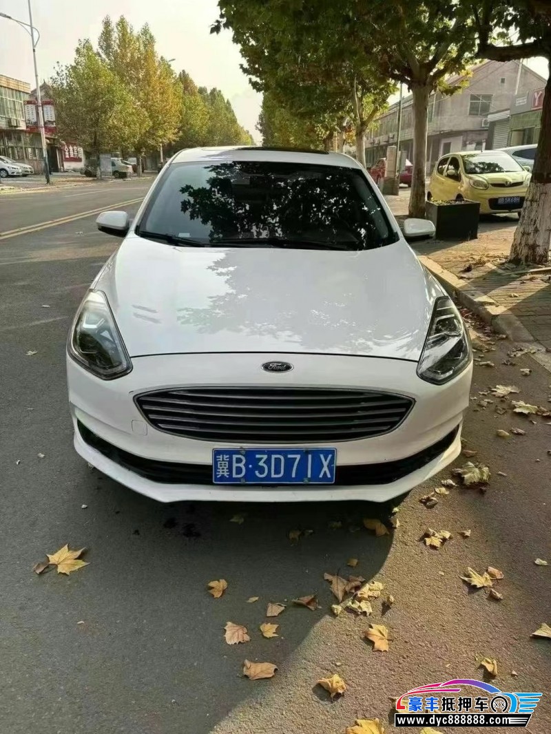 19年福特福睿斯轿车抵押车出售