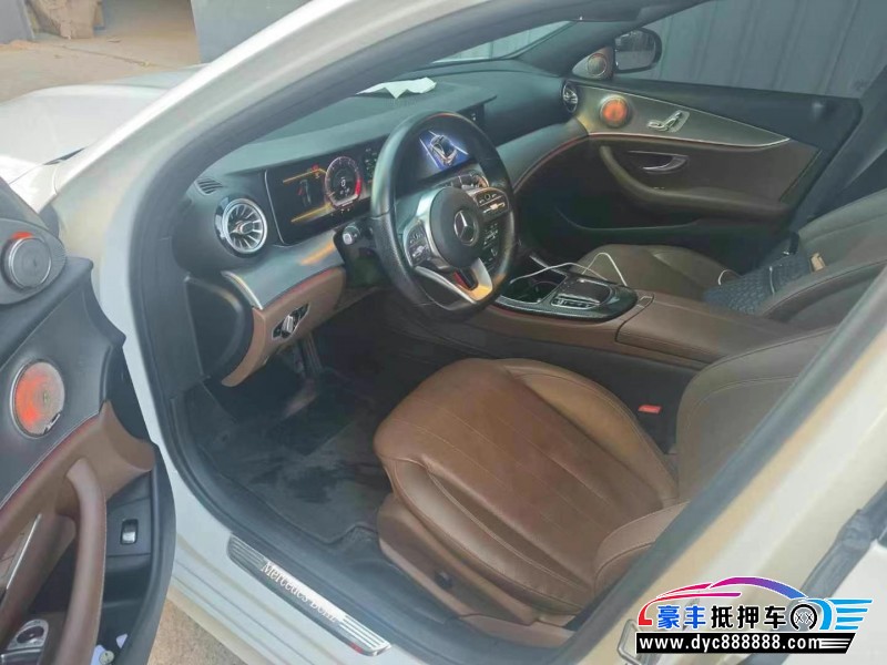 20年奔驰E轿车抵押车出售