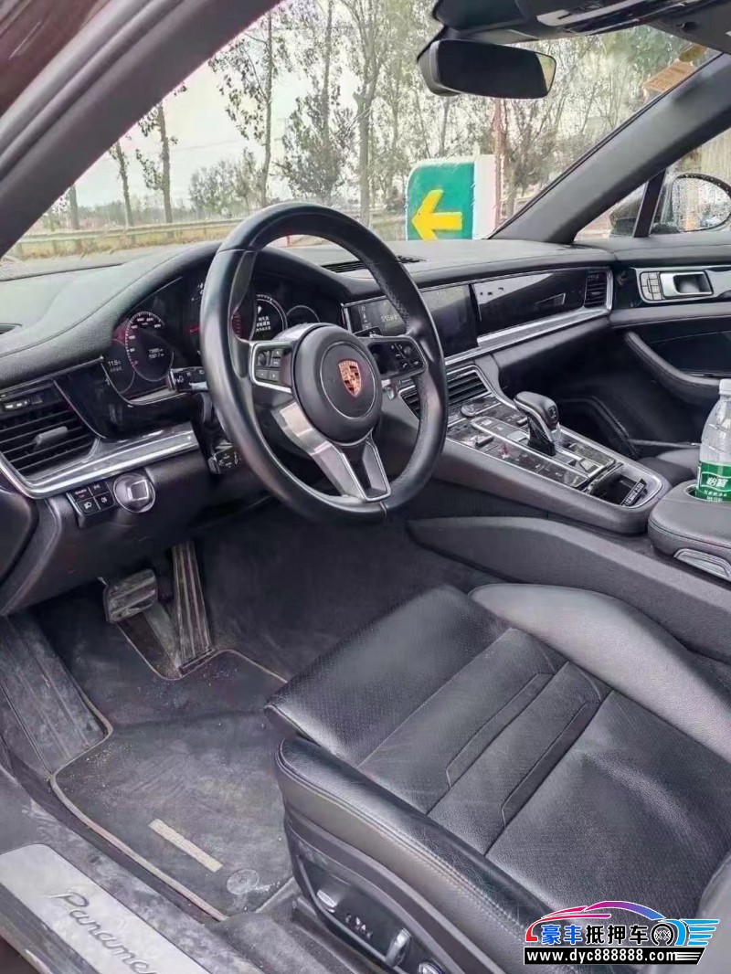 17年保时捷帕纳梅拉轿车抵押车出售
