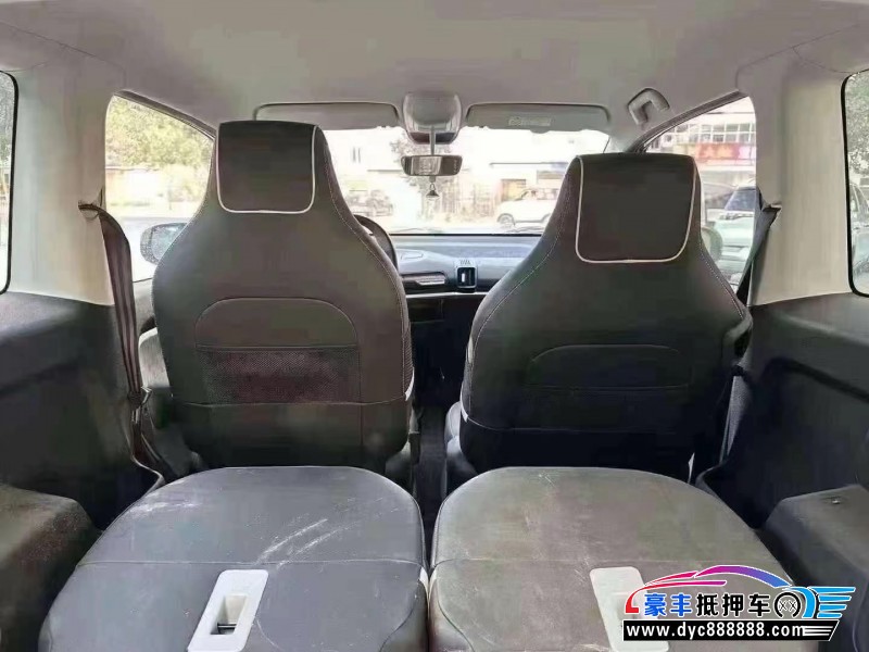 22年宝骏kiwi ev轿车抵押车出售