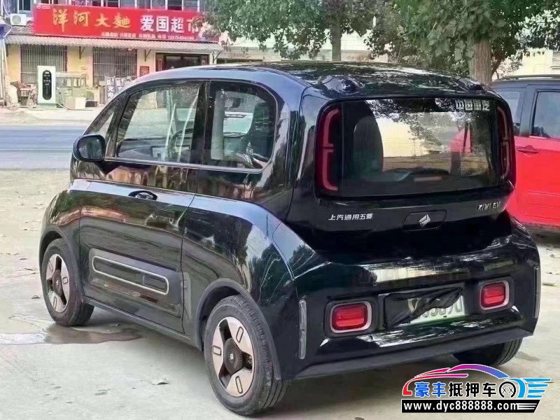 22年宝骏kiwi ev轿车抵押车出售