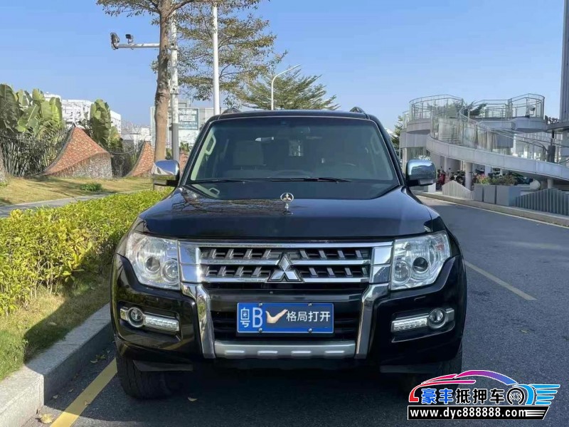 20年三菱帕杰罗轿车抵押车出售