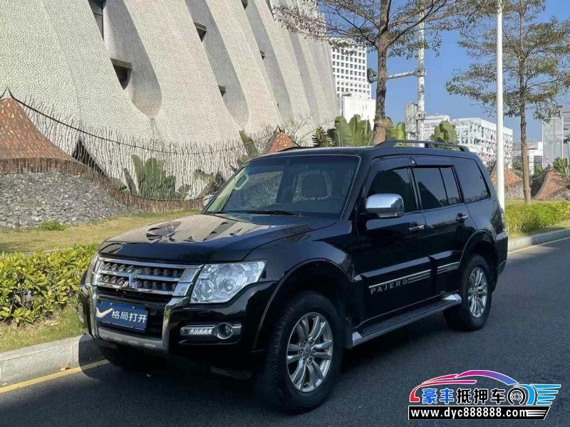 20年三菱帕杰罗轿车抵押车出售