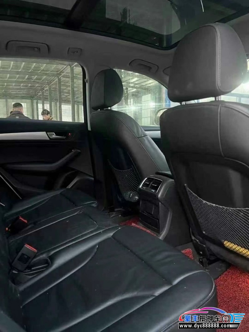 14年奥迪Q5轿车抵押车出售