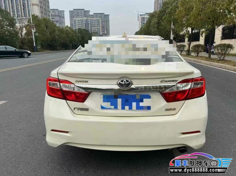 14年丰田凯美瑞轿车抵押车出售