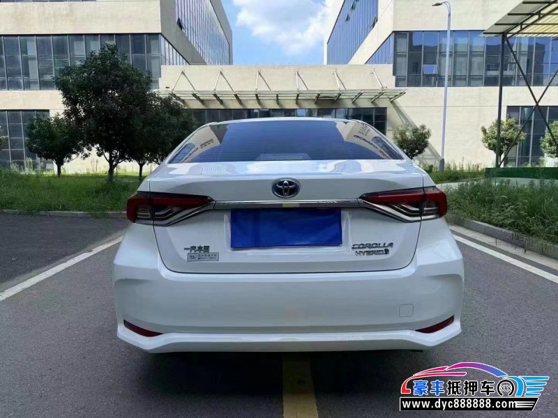 22年丰田雷凌轿车抵押车出售