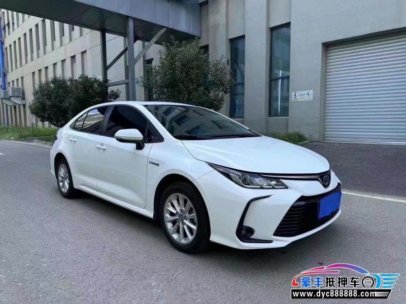 22年丰田雷凌轿车抵押车出售