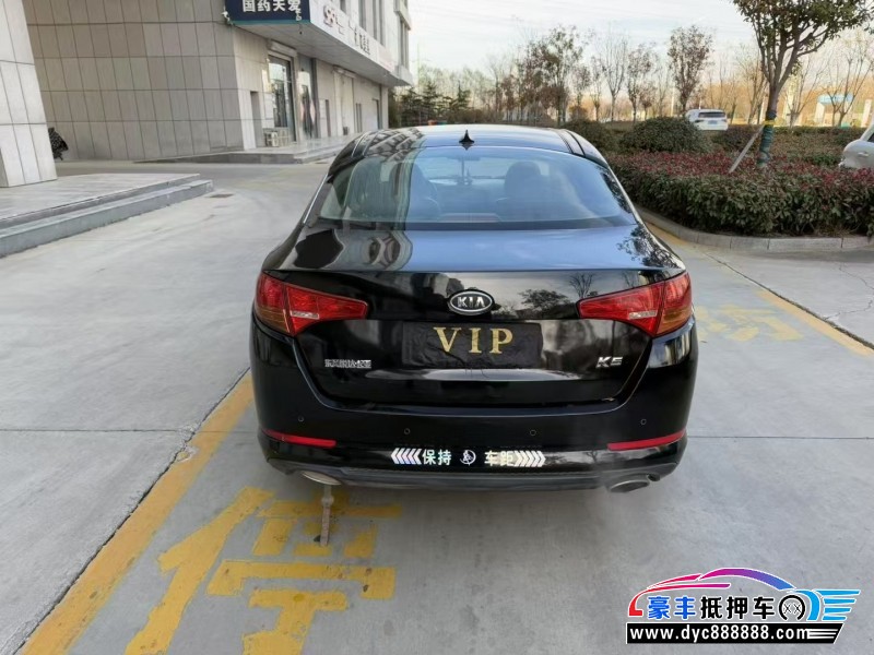 11年起亚K5轿车抵押车出售