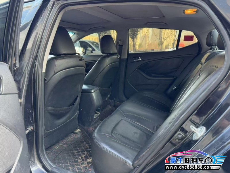 11年起亚K5轿车抵押车出售