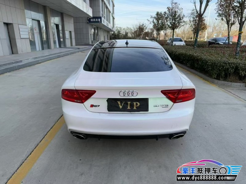 15年奥迪A7轿车抵押车出售