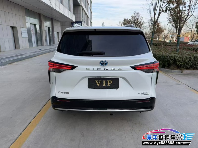 23年丰田塞纳轿车抵押车出售