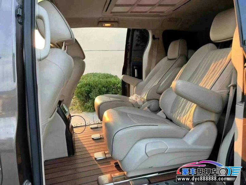 21年别克GL8轿车抵押车出售