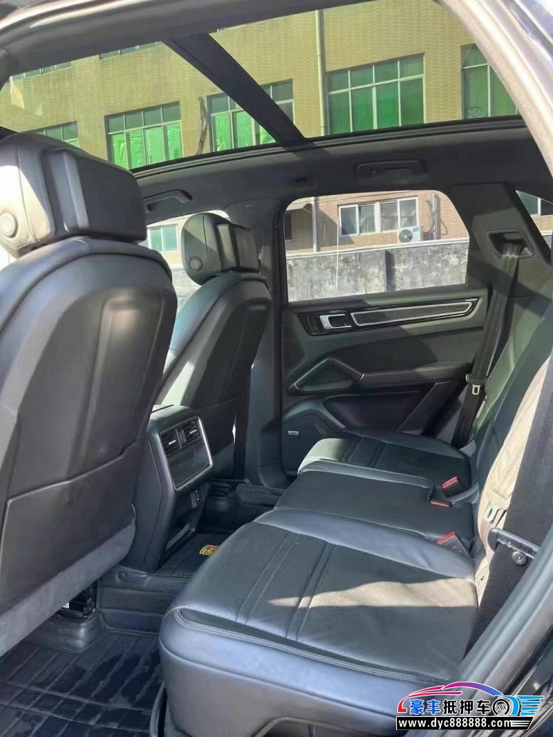 19年保时捷卡宴轿车抵押车出售