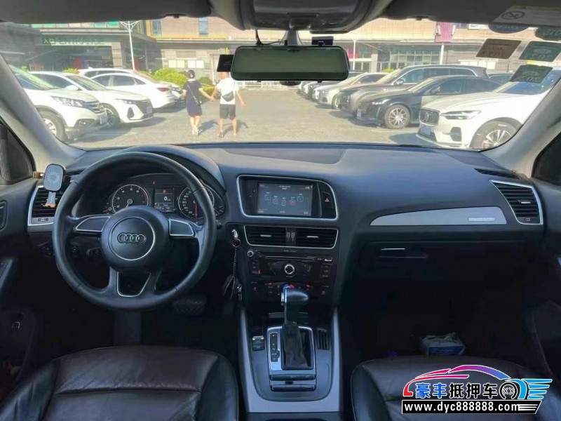17年奥迪Q5轿车抵押车出售